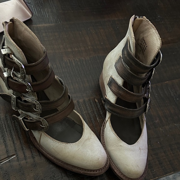 Freebird by Steven Women's Strappy Ankle Boots in Cream and Brown - Picture 7 of 11